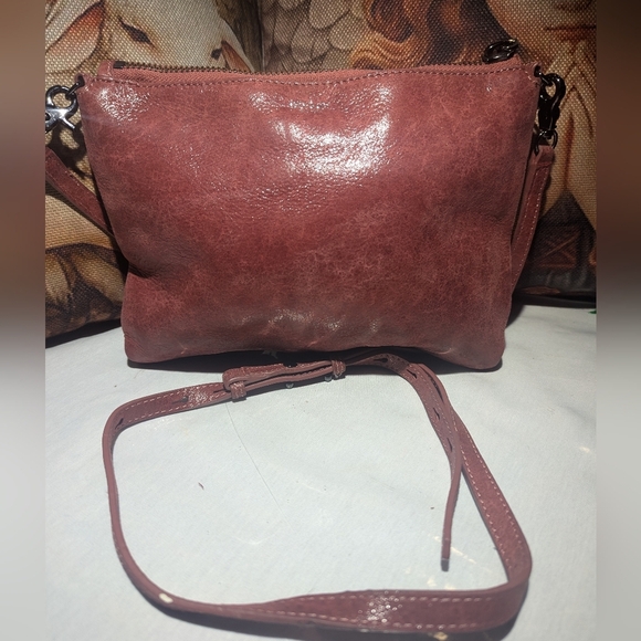 Butkier Elegant Brown Leather Crossbody Bag - Picture 4 of 8